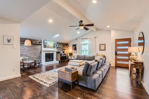 7905 Wycombe Dr, Austin, TX, 78749-3242 | Card Image