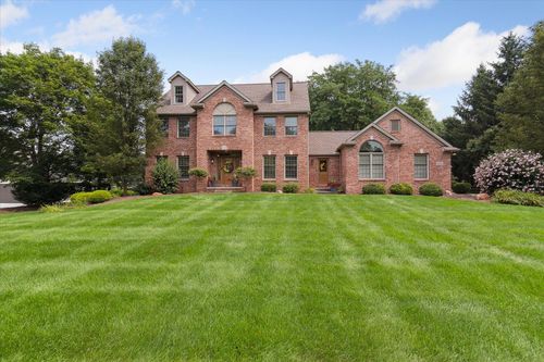 9559 Sherwood Dr, Saline, MI, 48176-9464 | Card Image