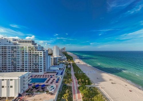 620-5401 Collins Ave, MIAMI BEACH, FL, 33140-2573 | Card Image