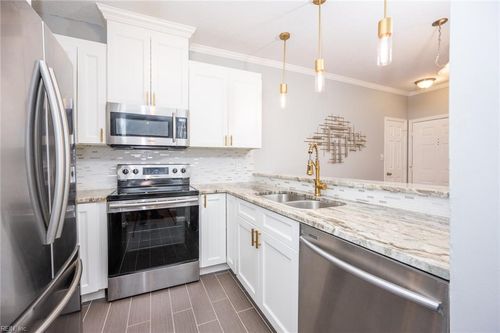 apt-226-230 College Pl, Norfolk, VA, 23510-1243 | Card Image