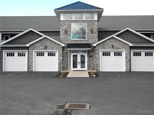 apt-2-20 Tuscarora St, Lewiston, NY, 14092-1568 | Card Image