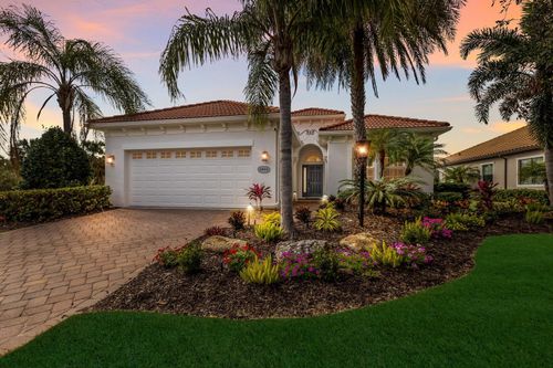 14614 Newtonmore Ln, LAKEWOOD RANCH, FL, 34202-5640 | Card Image