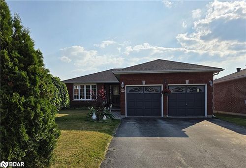 32 Carter Cres, Orillia, ON, L3V7S2 | Card Image