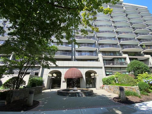 10e-15 Stewart Pl, White Plains, NY, 10603-3843 | Card Image