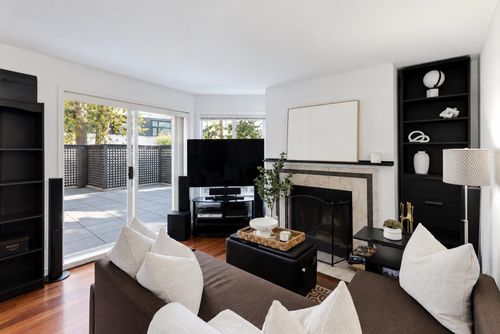104-555 W 14th Avenue, Vancouver, BC, V5Z4G8 | Card Image