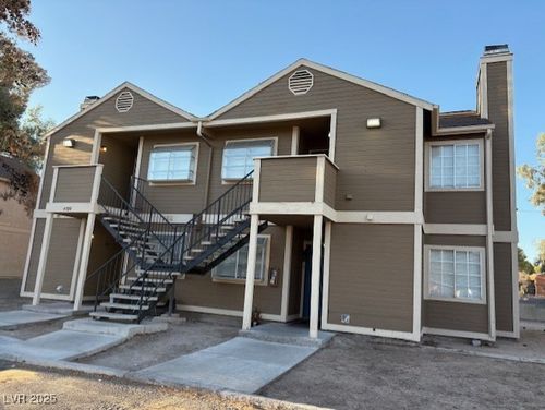 4708 Krissylouise Way, Las Vegas, NV, 89121-7589 | Card Image