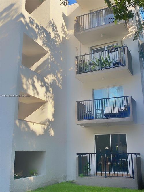 apt-8-1337 Nw 1st St, Miami, FL, 33125-6001 | Card Image
