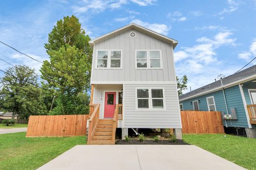 1316 W Willis St, Alvin, TX, 77511-5968 | Card Image