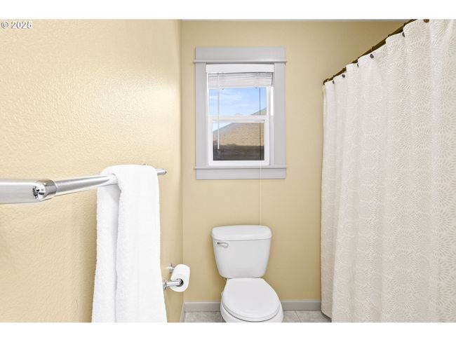 16459 Se Siri Loop, House other with 3 bedrooms, 3 bathrooms and 2 parking in Damascus OR | Image 39