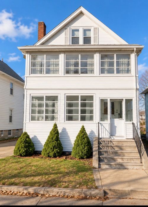 2-107 Lake St, Arlington, MA, 02474-8801 | Card Image