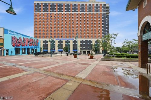 ph14-1 Carriage City Plz, RAHWAY, NJ, 07065-5181 | Card Image