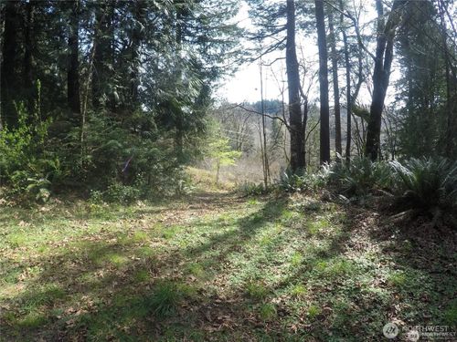 18002 Se May Valley Rd, Renton, WA, 98059-5311 | Card Image