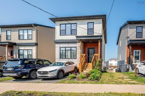 32 Travertine Crt, Halifax, NS, B3P0J5 | Card Image