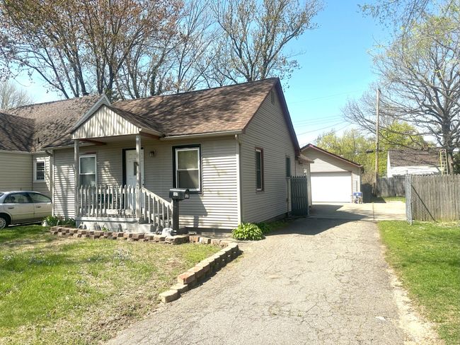 127 E Shevlin Ave, House other with 2 bedrooms, 1 bathrooms and null parking in Hazel Park MI | Image 4