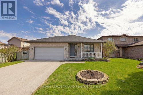 22 Stoneycreek Cres, London, ON, N5X3X4 | Card Image
