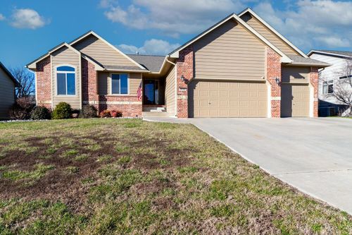 2535 N Sandstone St, Andover, KS, 67002-7615 | Card Image