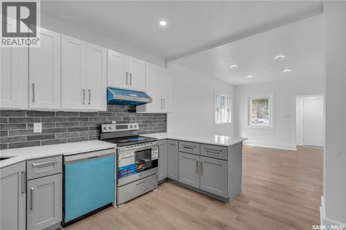 120 Av O S, Saskatoon, SK, S7M2R5 | Card Image