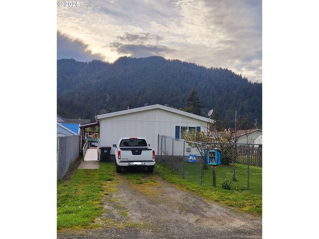631 2 Nd Ave, House other with 3 bedrooms, 2 bathrooms and null parking in Powers OR | Image 31