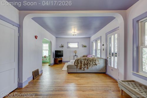 350 Vester St, Ferndale, MI, 48220-1716 | Card Image