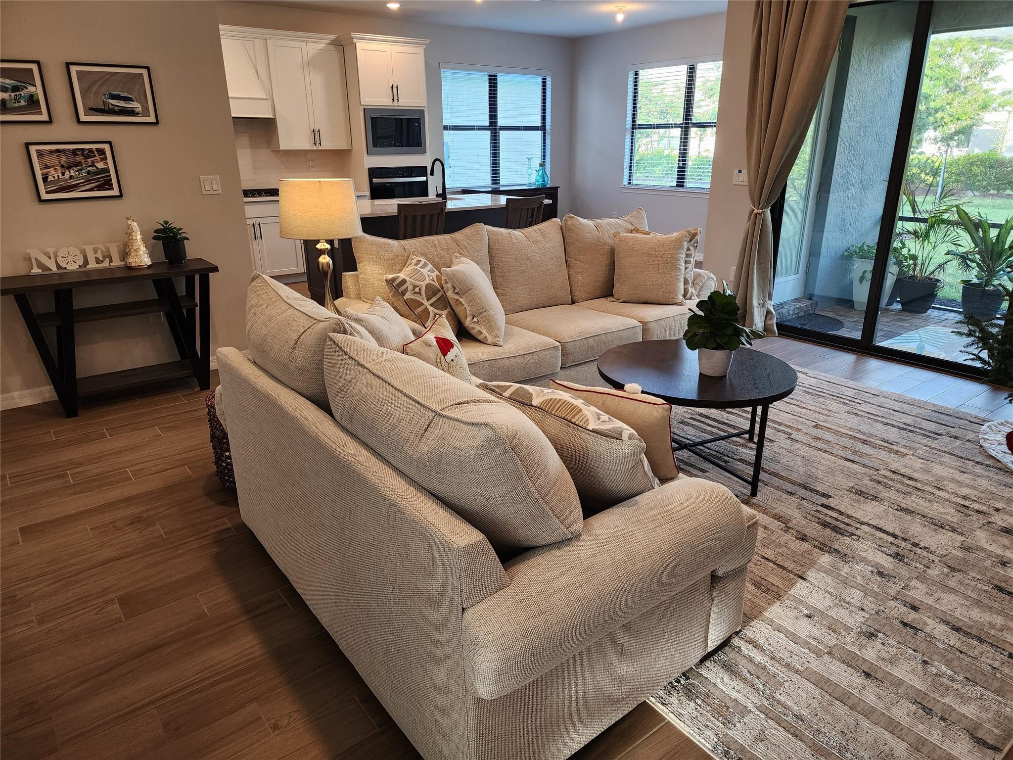 Residential in Oakland Park 5