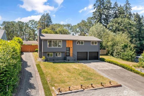 8712 Wildwood Ave Sw, Lakewood, WA, 98498-3554 | Card Image