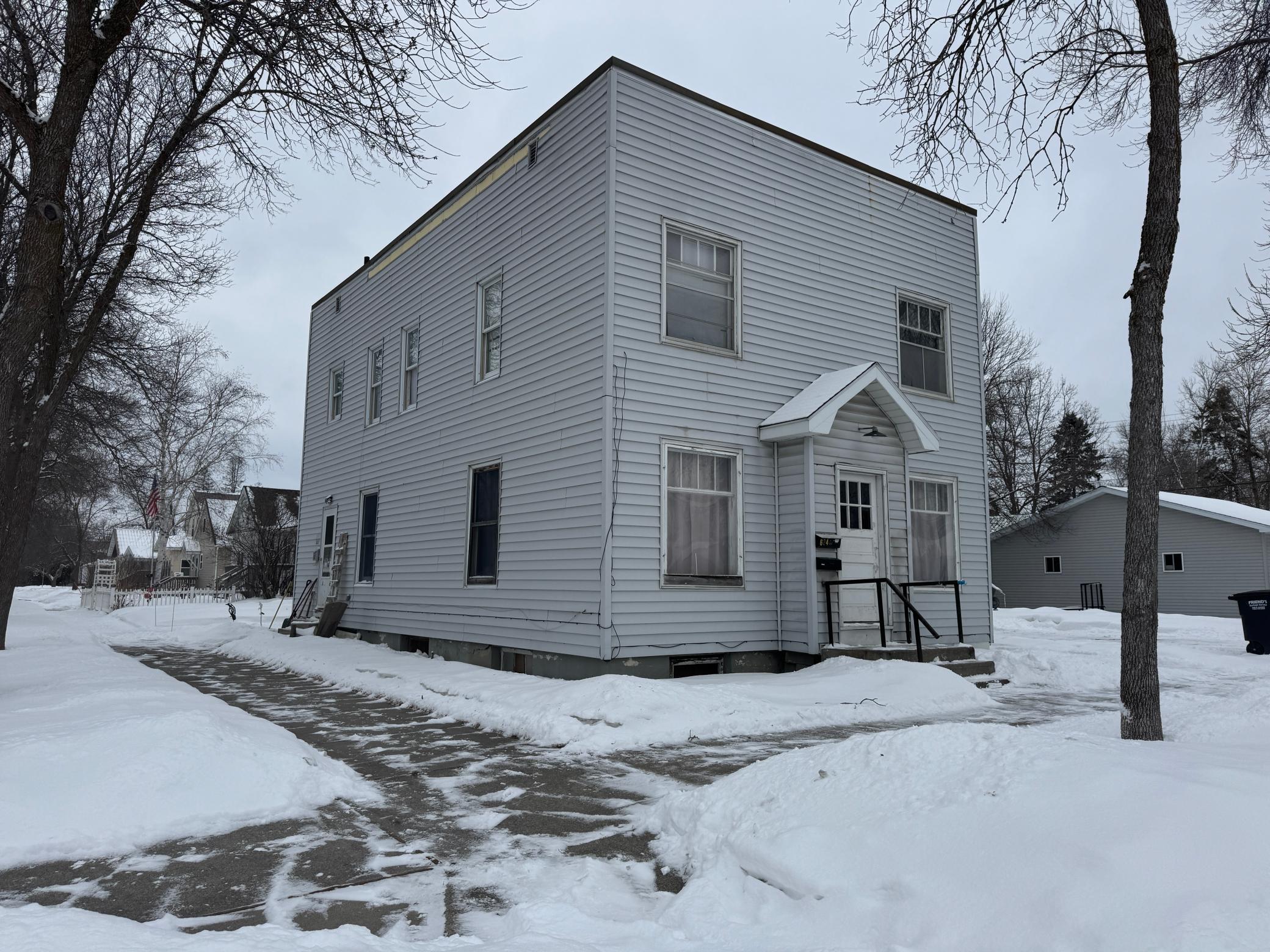 Residential Income in International Falls 4