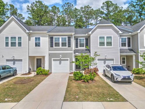 8052 Reagan Way, North Charleston, SC, 29418-7017 | Card Image