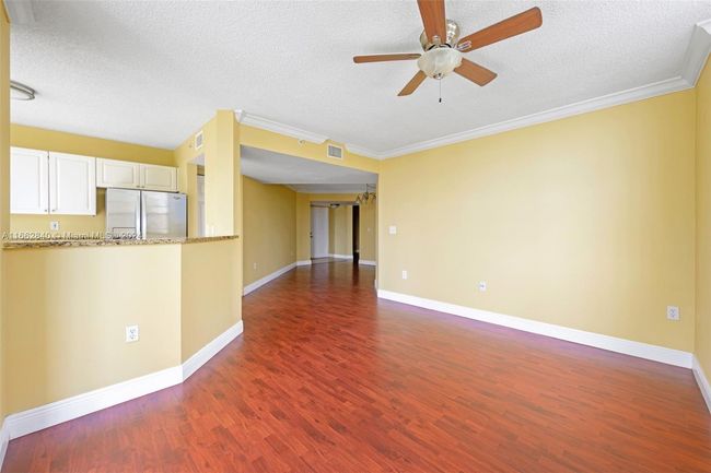 APT-1303 - 520 Se 5 Th Ave, Condo with 3 bedrooms, 2 bathrooms and null parking in Fort Lauderdale FL | Image 21