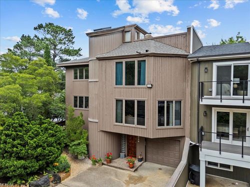 226 66th St, Virginia Beach, VA, 23451-2041 | Card Image