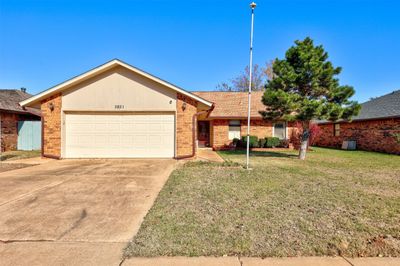 2821 Pinto Trail, House other with 3 bedrooms, 2 bathrooms and null parking in Edmond OK | Image 2