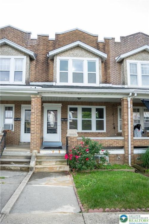 2004 W Green St, Allentown, PA, 18104-4028 | Card Image