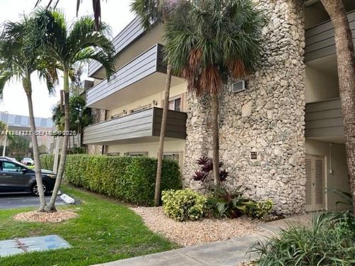 104b-8315 Sw 72nd Ave, Miami, FL, 33143-7631 | Card Image