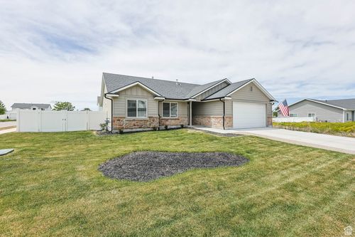 1253 N 450 W, Brigham City, UT, 84302-1579 | Card Image
