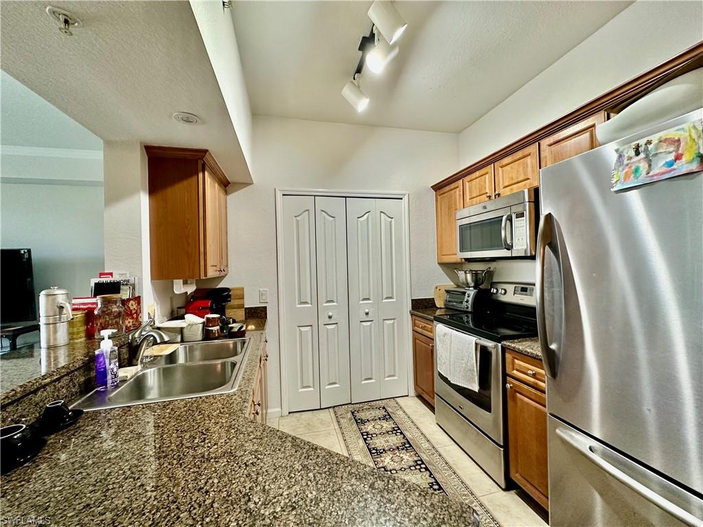Residential Lease in NAPLES 5