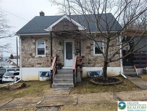2543 S Law St, Allentown, PA, 18103-6870 | Card Image