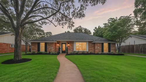10047 Meadow Lake Ln, Houston, TX, 77042-2915 | Card Image