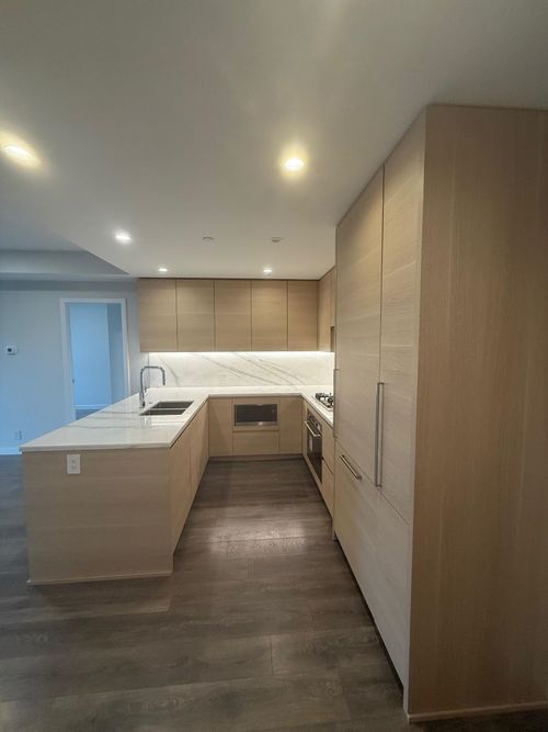 808-305 Morrissey Rd, Port Moody, BC, V3H0M3 | Card Image