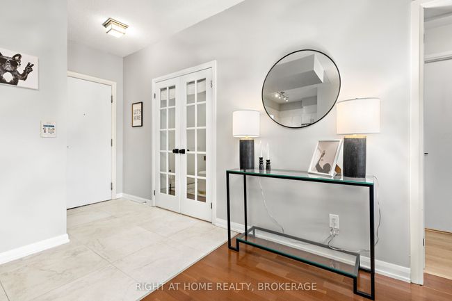 703 - 18 Beverley St, Condo with 3 bedrooms, 2 bathrooms and 2 parking in Toronto ON | Image 11