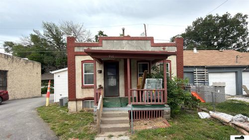 916 B St, Lincoln, NE, 68502-1134 | Card Image