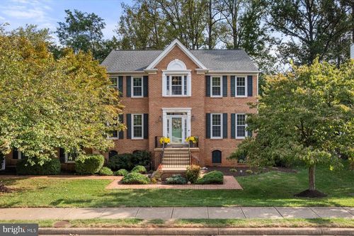 5413 Sandy Point Ln, Clifton, VA, 20124-0945 | Card Image