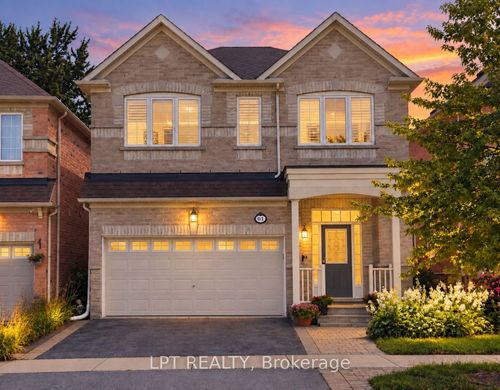 61 Minerva Ave, Scarborough, ON, M1M0C2 | Card Image