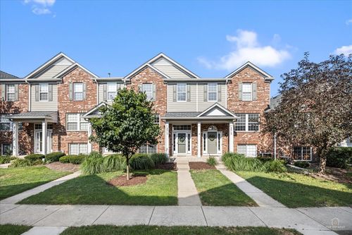 2517 Emily Ln, Elgin, IL, 60124-8729 | Card Image