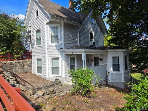 43 Second St, Walden, NY, 12586-1152 | Card Image