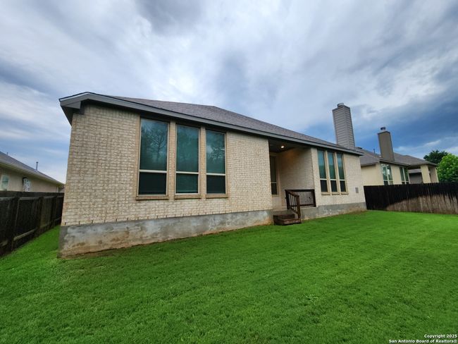 1113 Carriage Loop, House other with 4 bedrooms, 4 bathrooms and null parking in New Braunfels TX | Image 37