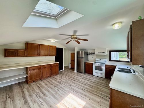 64 Homestead Ln, Otisville, NY, 10963-2106 | Card Image