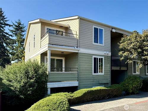 215-3233 Ne 12th St, Renton, WA, 98056-3475 | Card Image