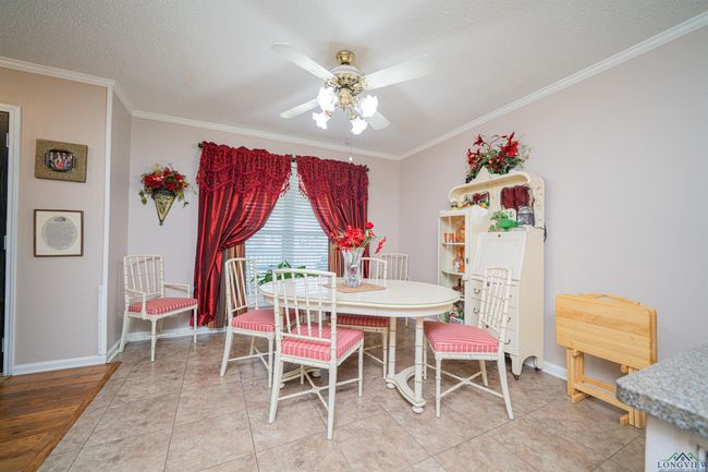 204 Rusty Ln, House other with 3 bedrooms, 2 bathrooms and null parking in Gladewater TX | Image 5