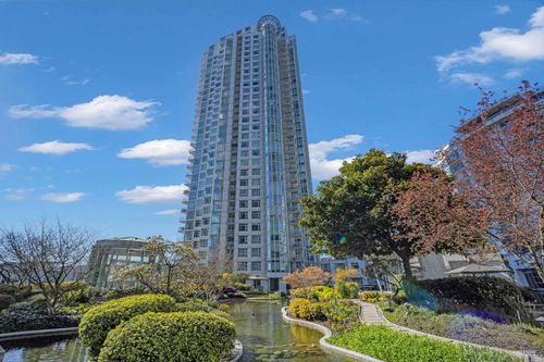 1707-1199 Marinaside Cres, Vancouver, BC, V6Z2Y2 | Card Image