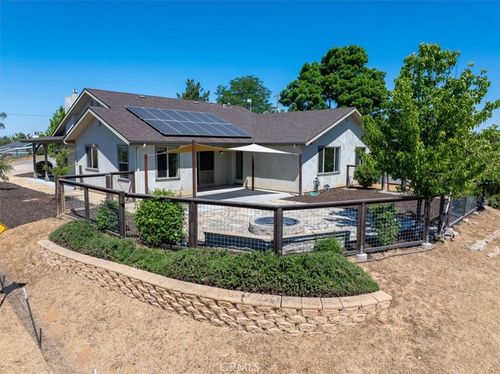 5880 Silverado Pl, PASO ROBLES, CA, 93446 | Card Image