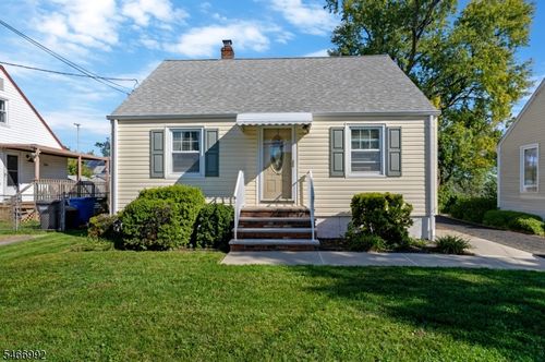 55 Eiseman Ave, Piscataway, NJ, 08854-6094 | Card Image